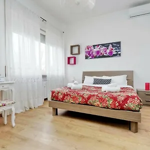 Appartamento Chiara In San Paolo, Roma